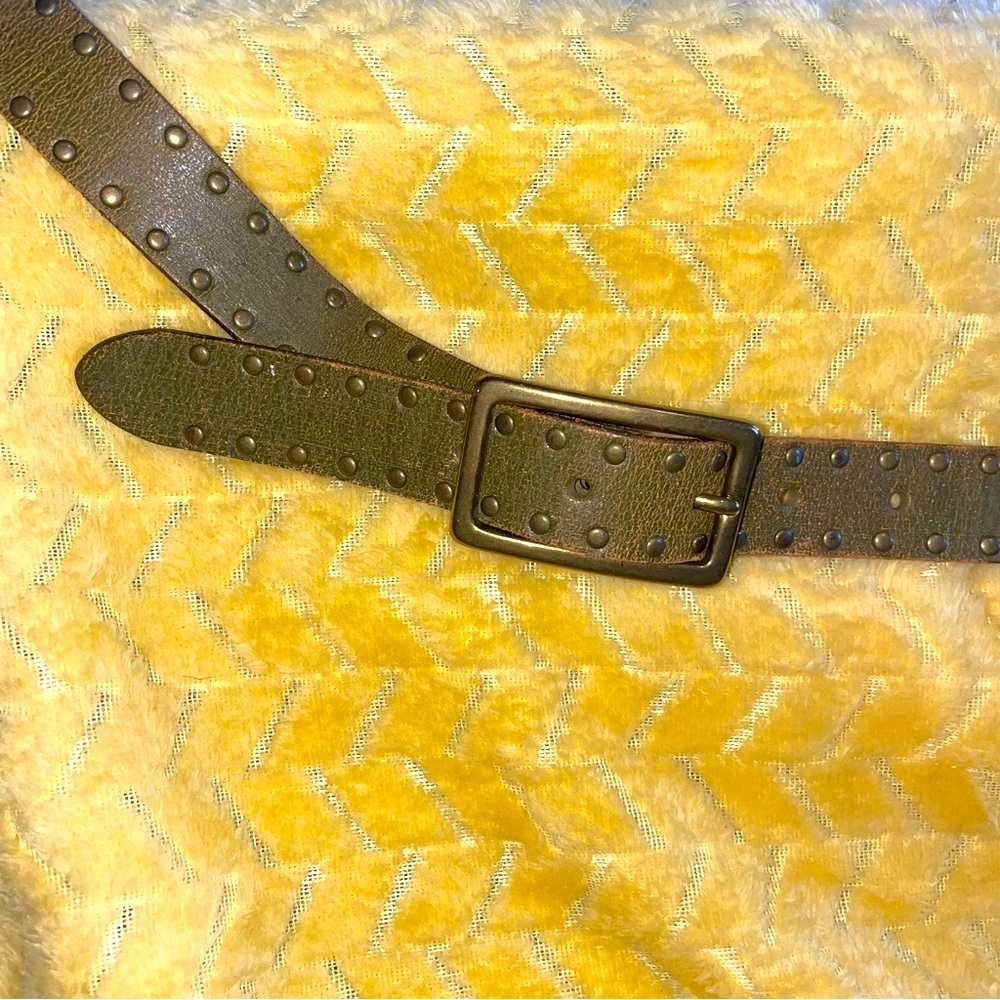 Banana Republic Womens Genuine leather studded belt